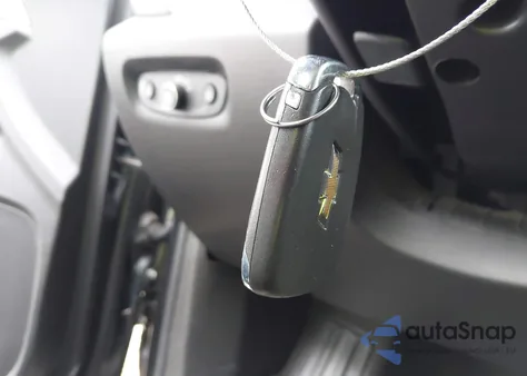 2019 Chevrolet Traverse 1Lt из США, поврежденный, VIN 1GNEVGKW9KJ302084